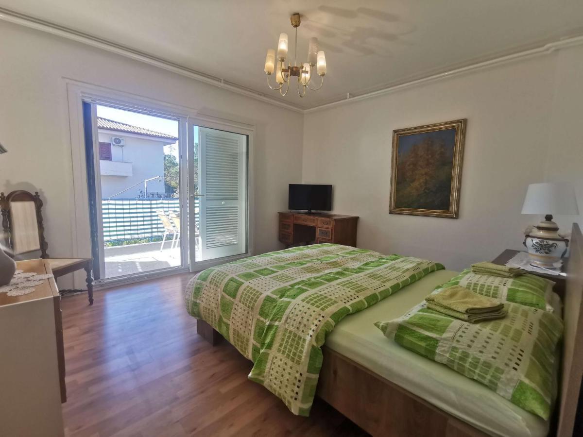 Ferienwohnung Pri Noni "Istracycle" Lucija Exterior foto