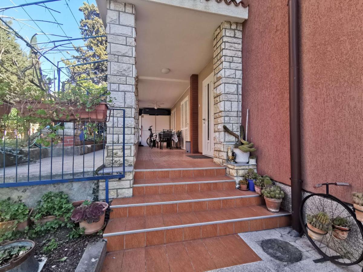 Ferienwohnung Pri Noni "Istracycle" Lucija Exterior foto