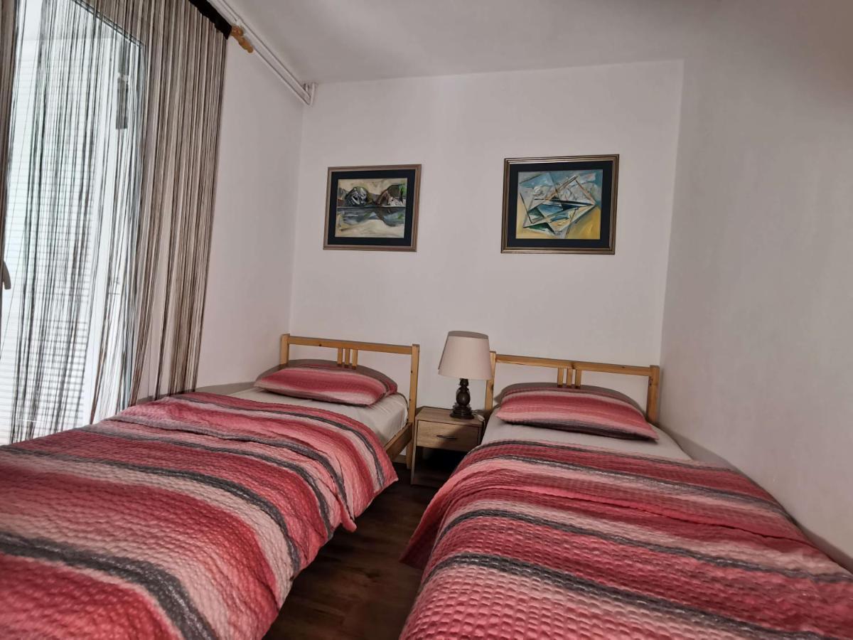 Ferienwohnung Pri Noni "Istracycle" Lucija Exterior foto
