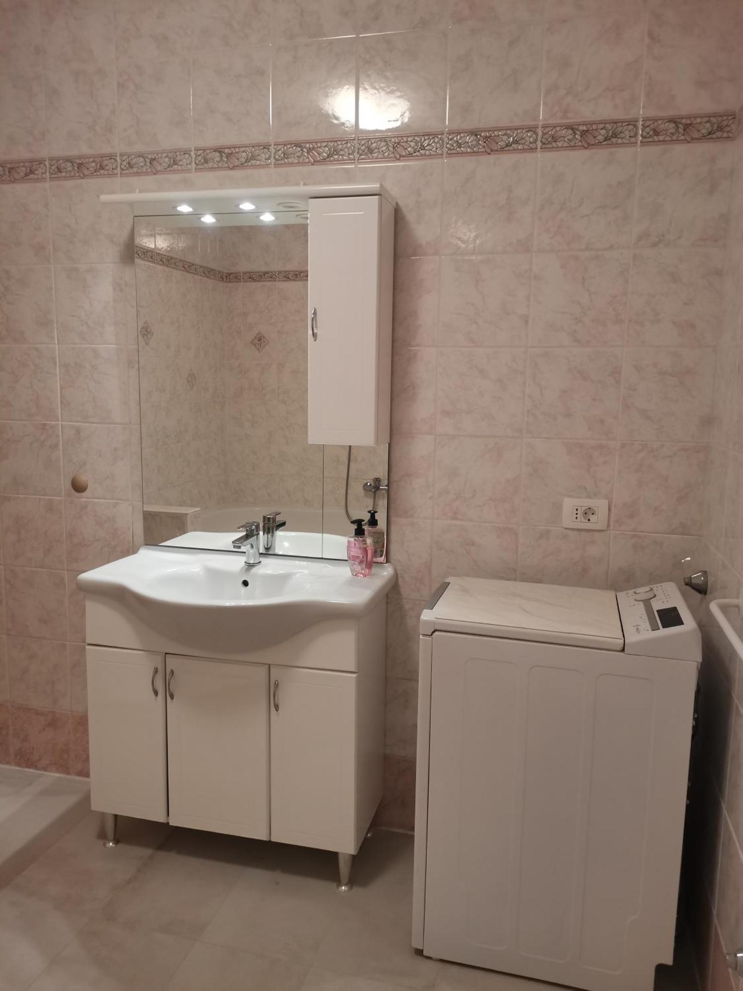 Ferienwohnung Pri Noni "Istracycle" Lucija Exterior foto